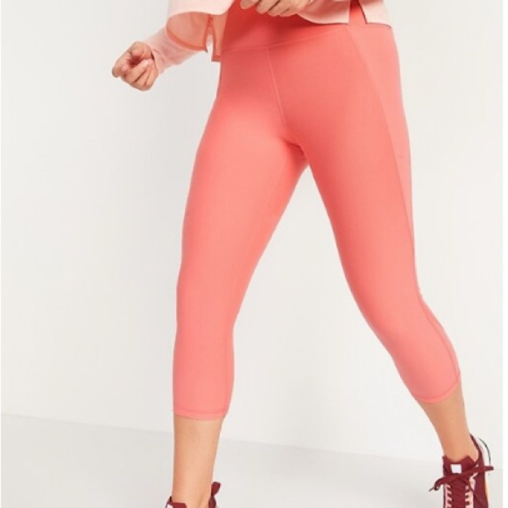 Old Navy Pink Capris with Modern Fit